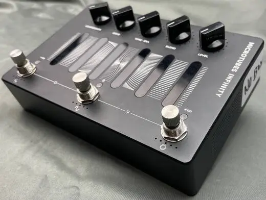 Darkglass - Microtubes Infinity Bass Pedal 2